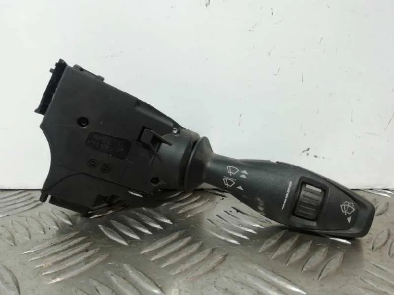 Mando Limpia para Ford Fiesta (Cb1)