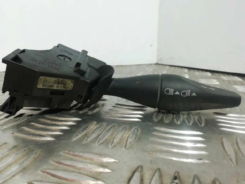 Mando Luces para Ford Transit Connect (Tc7)
