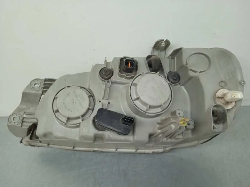 Faro Derecho para Kia Carnival Ii