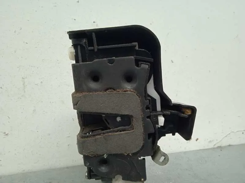 Cerradura Puerta Trasera Derecha para Ford Mondeo Ber. (Ca2)