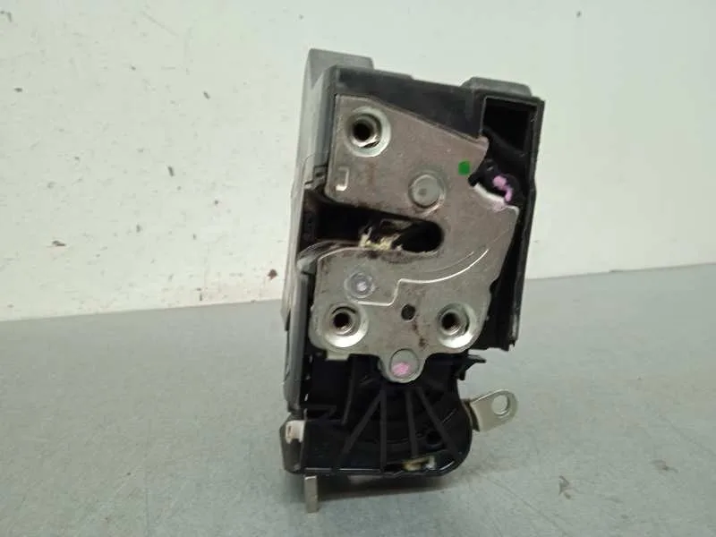 Cerradura Puerta Delantera Derecha para Dacia Sandero