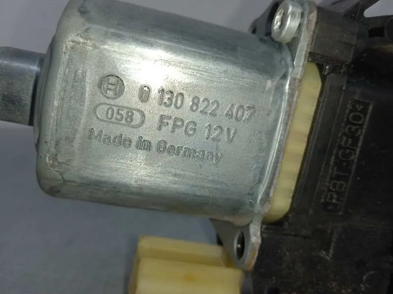 Motor Elevalunas Delantero Derecho para Ford Fiesta (Cb1)