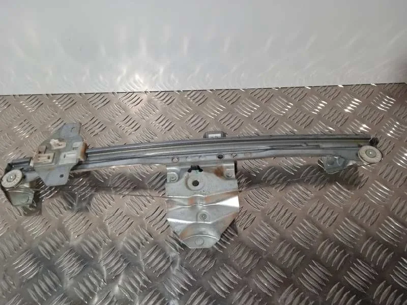 Elevalunas Delantero Derecho para Dacia Dokker
