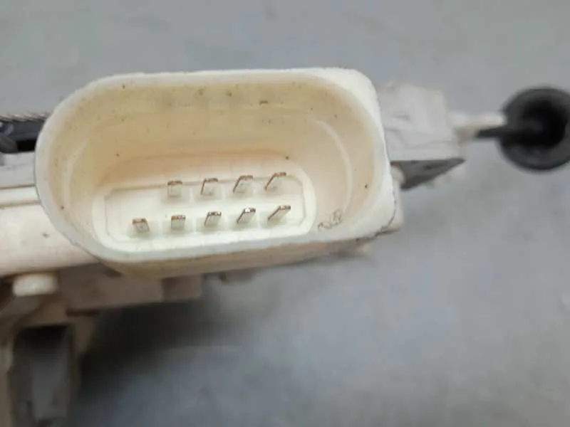 Cerradura Puerta Delantera Izquierda para Volkswagen Passat Berlina (3C2)