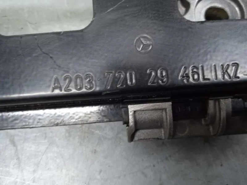 Elevalunas Delantero Izquierdo para Mercedes-Benz Clase C (W203) Berlina