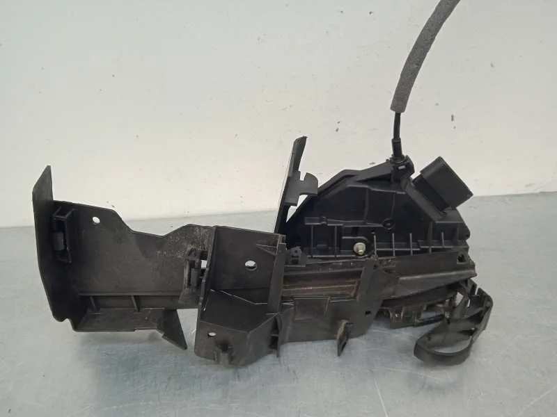Cerradura Puerta Delantera Derecha para Ford Focus Lim.