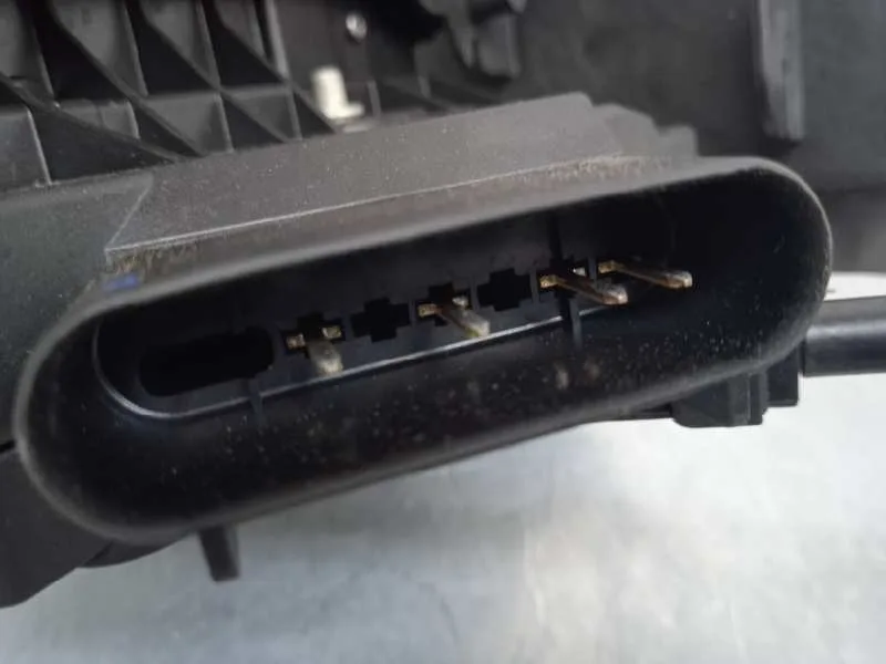 Cerradura Puerta Delantera Derecha para Ford Focus Lim.