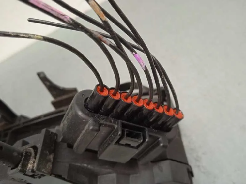 Cerradura Puerta Delantera Izquierda para Ford Focus Lim.