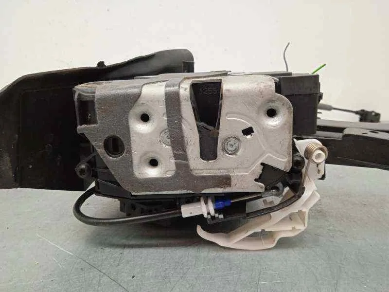 Cerradura Puerta Trasera Izquierda para Ford Focus Lim.