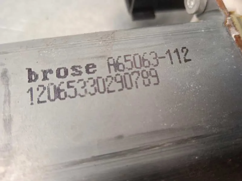 Elevalunas Delantero Derecho para Ford Focus Lim.