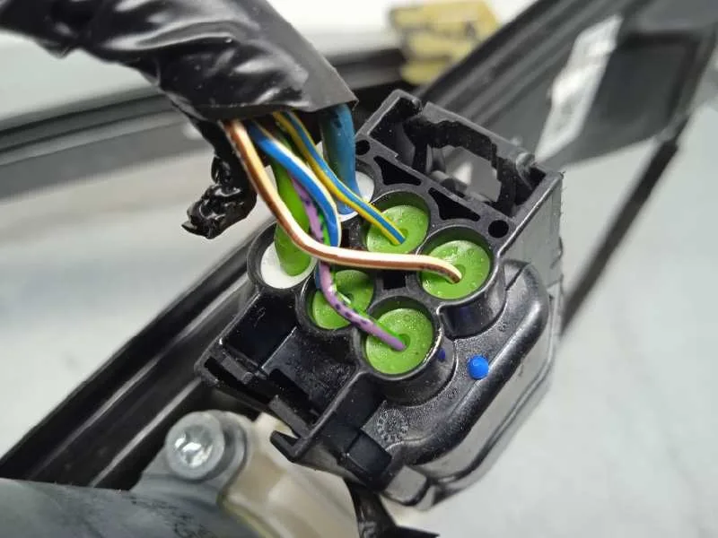 Elevalunas Delantero Izquierdo para Ford Focus Lim.