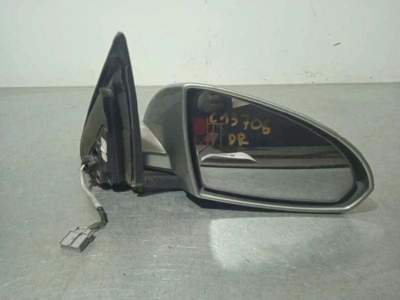 Retrovisor Derecho para Nissan Primera Berlina (P12)