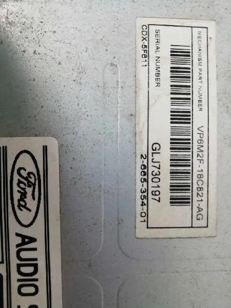 Sistema Audio / Radio Cd para Ford Focus Lim. (Cb4)
