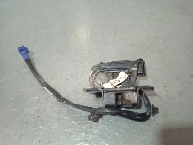 Cerradura Maletero / Porton para Toyota Prius (Nhw30)