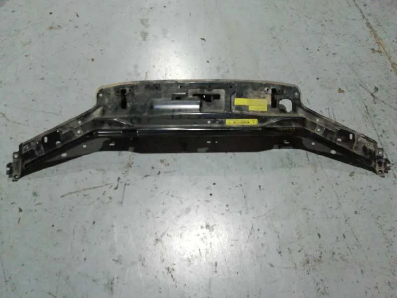 Travesano Superior para Volvo S60 Berlina
