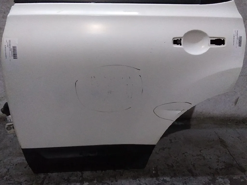 Puerta Trasera Izquierda para Nissan Qashqai (J10)