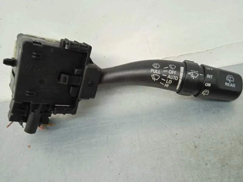 Mando Limpia para Kia Carnival