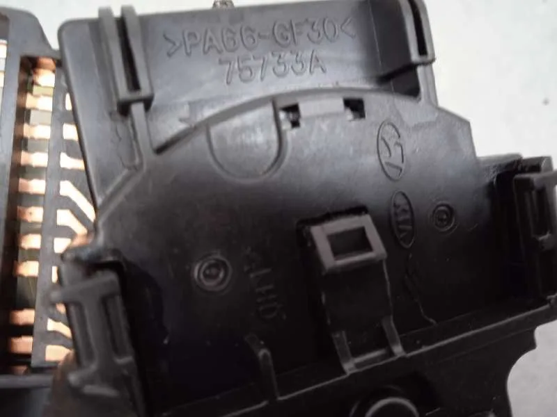 Mando Limpia para Kia Rio