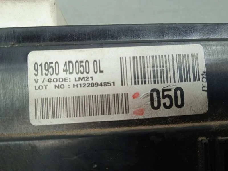 Caja Reles / Fusibles para Kia Carnival