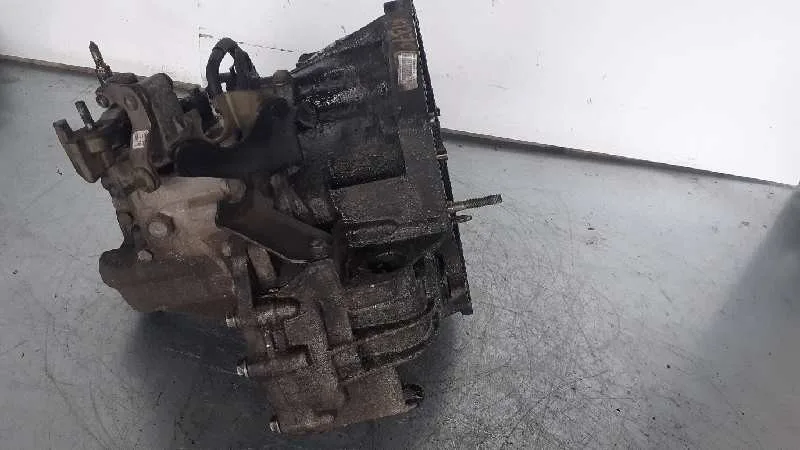 Caja Cambios para Nissan Primera Berlina (P12)