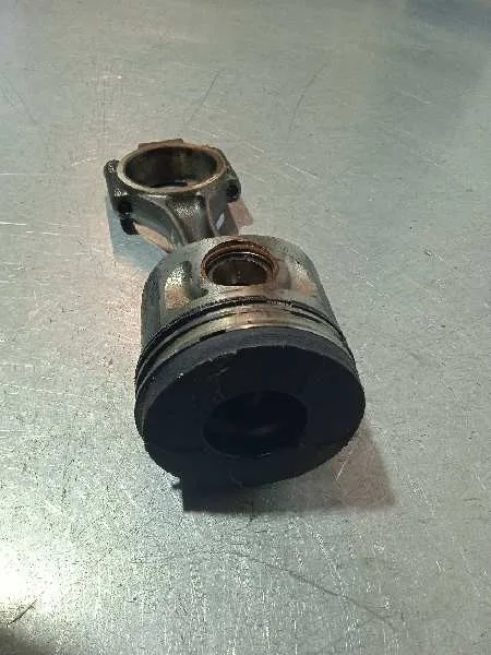 Piston para Volkswagen Golf V Berlina (1K1)