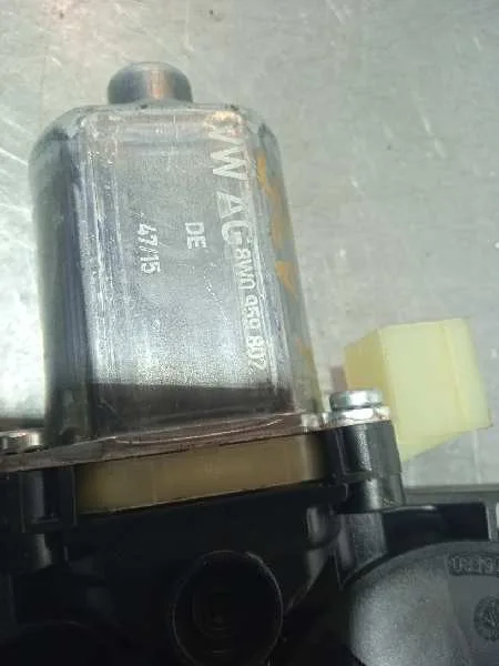 Motor Elevalunas Delantero Derecho para Audi A4 Berlina (8W2)