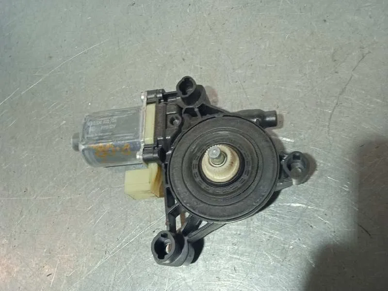 Motor Elevalunas Delantero Derecho para Audi A4 Berlina (8W2)
