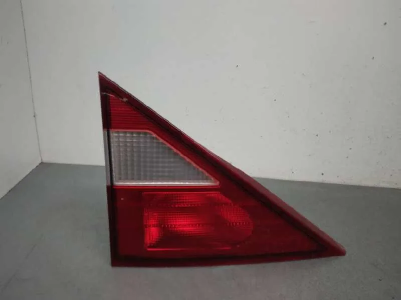 Piloto Trasero Izquierdo Interior para Ssangyong Rodius