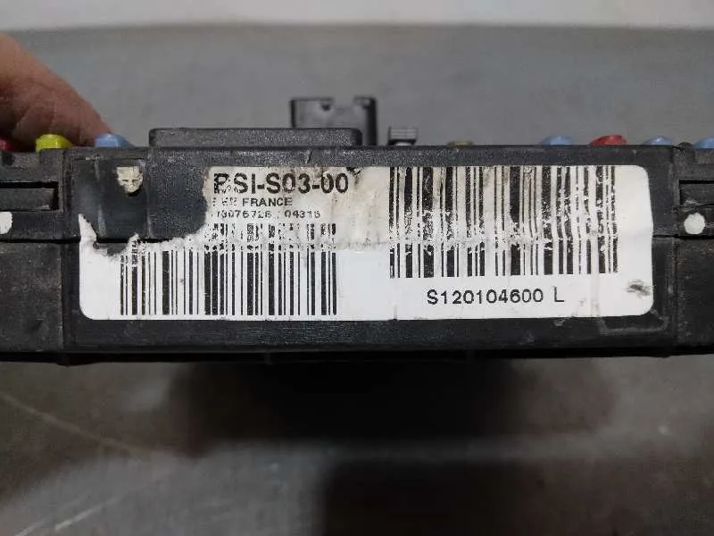 Caja Reles / Fusibles para Peugeot 407