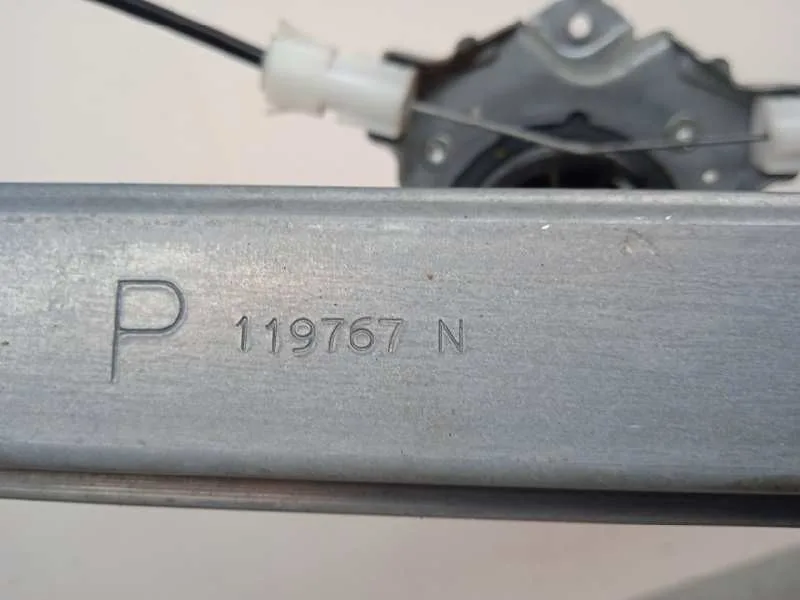 Elevalunas Trasero Derecho para Nissan Qashqai (J10)