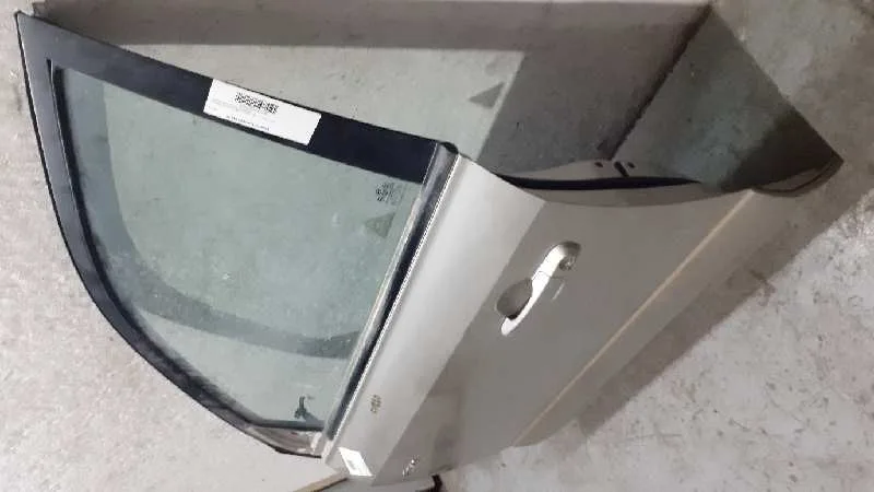 Puerta Delantera Izquierda para Hyundai Tucson (Jm)