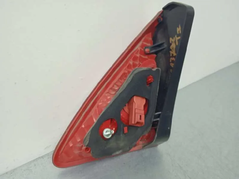 Piloto Trasero Izquierdo Interior para Peugeot 3008