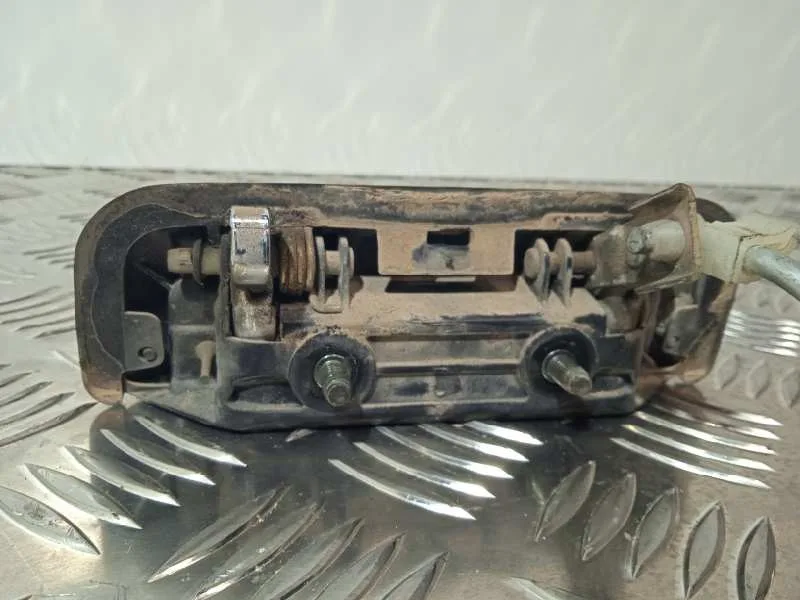 Maneta Exterior Trasera Derecha para Mitsubishi L 200 (K6/7)