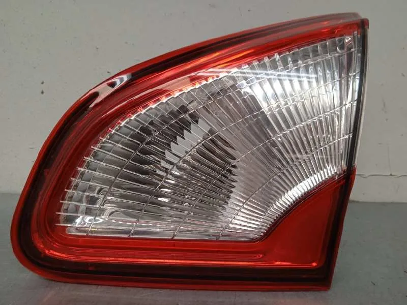 Piloto Trasero Derecho Interior para Nissan Qashqai (J10)