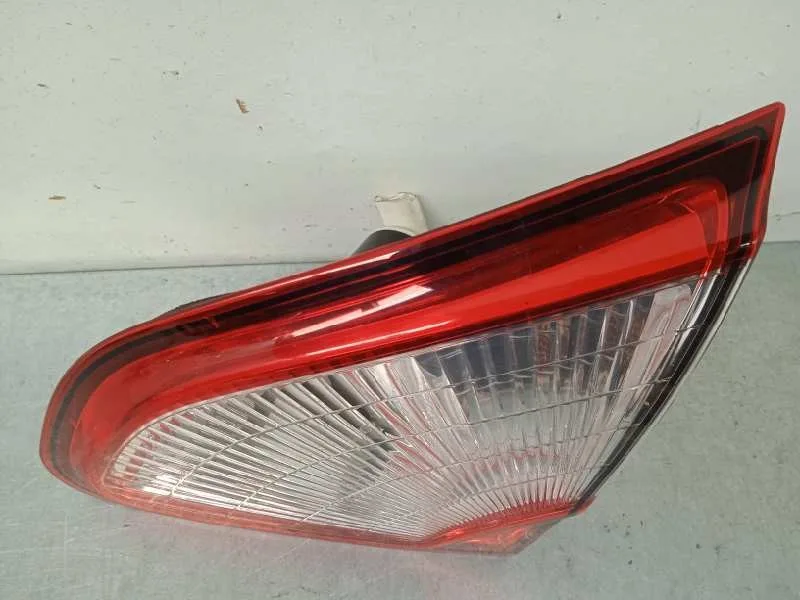 Piloto Trasero Derecho Interior para Nissan Qashqai (J10)