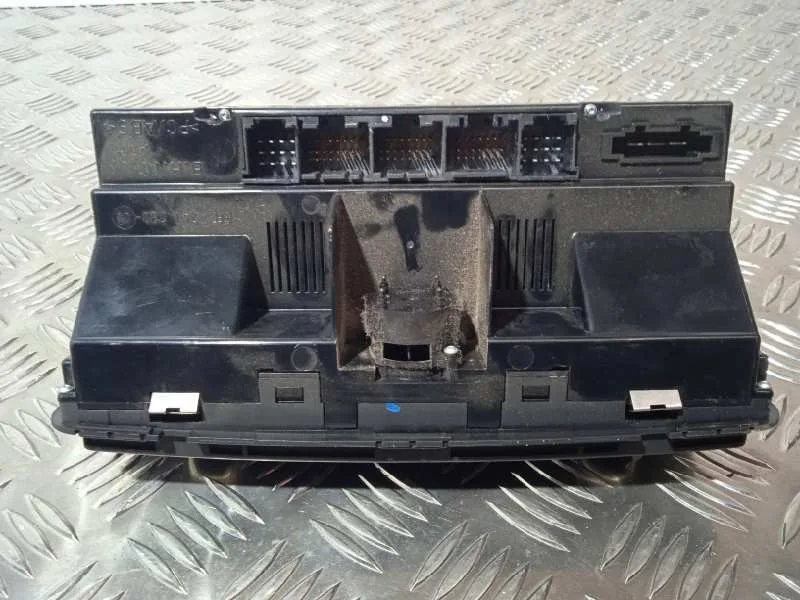 Mando Climatizador para Audi A8 (4E2)