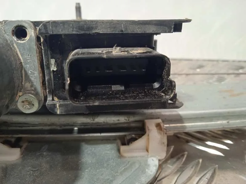 Elevalunas Trasero Izquierdo para Peugeot 2008 (--.2013->)