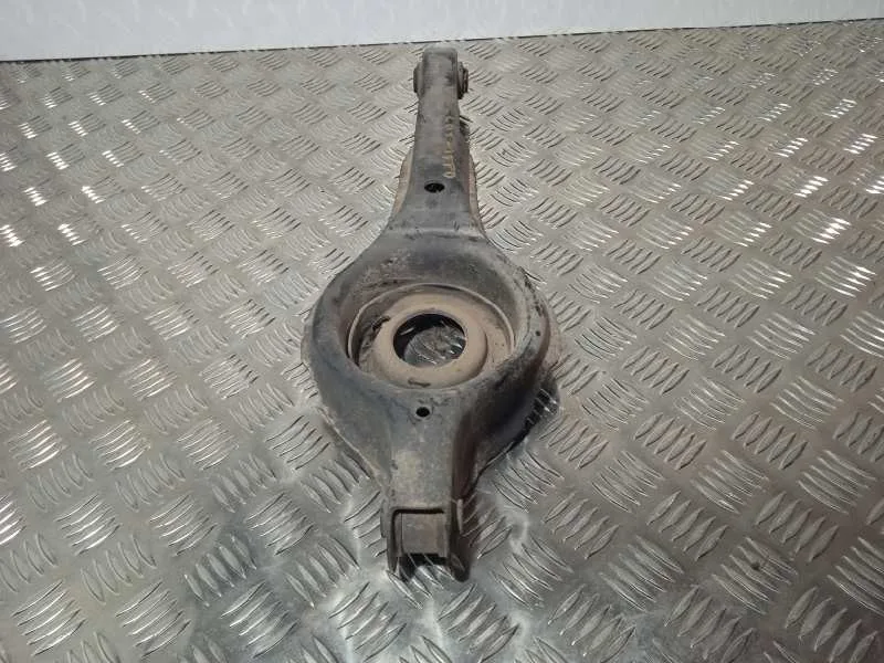Brazo Suspension Inferior Trasero Derecho para Ford Kuga (Cbv)