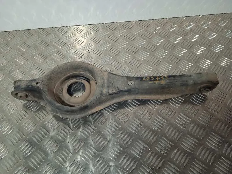 Brazo Suspension Inferior Trasero Izquierdo para Ford Kuga (Cbv)
