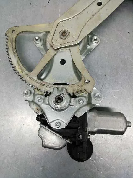 Elevalunas Delantero Derecho para Lexus Ct