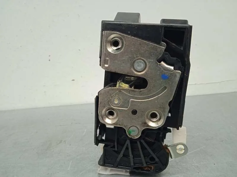 Cerradura Puerta Delantera Derecha para Dacia Sandero