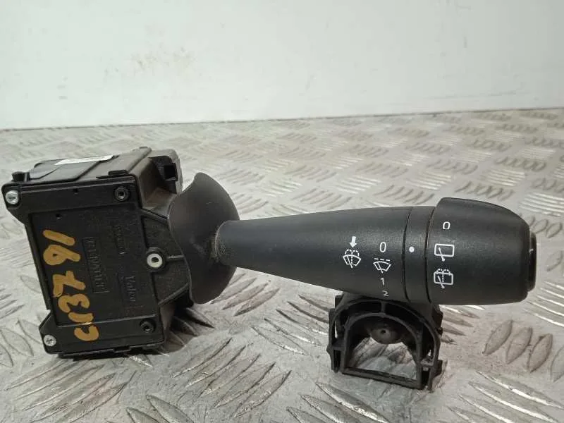 Mando Limpia para Dacia Sandero