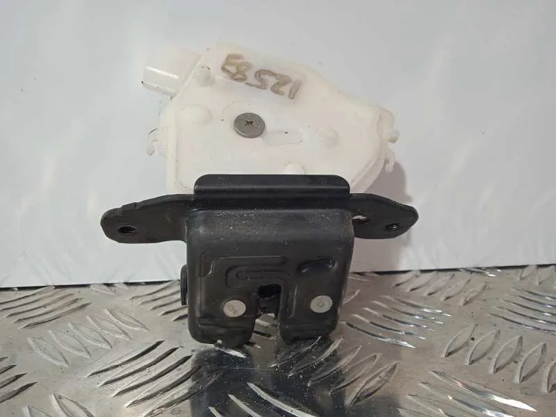 Cerradura Maletero / Porton para Toyota Yaris