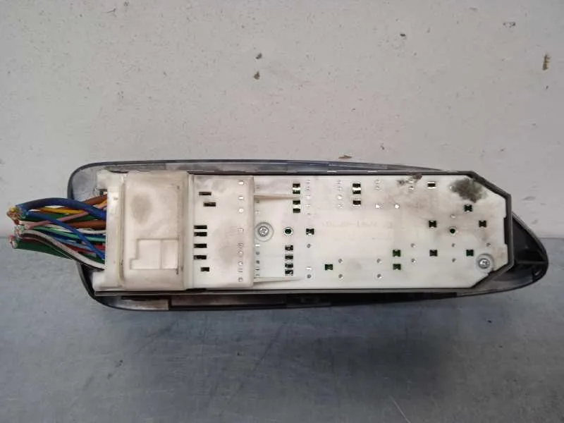 Mando Elevalunas Delantero Izquierdo para Toyota Auris