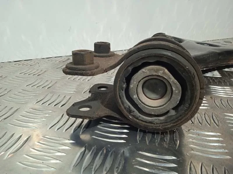 Brazo Suspension Inferior Delantero Derecho para Ford Focus Turnier (Cb4)