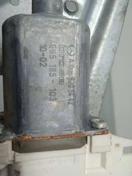 Elevalunas Delantero Izquierdo para Mercedes-Benz Sprinter Ii James Cook (906)