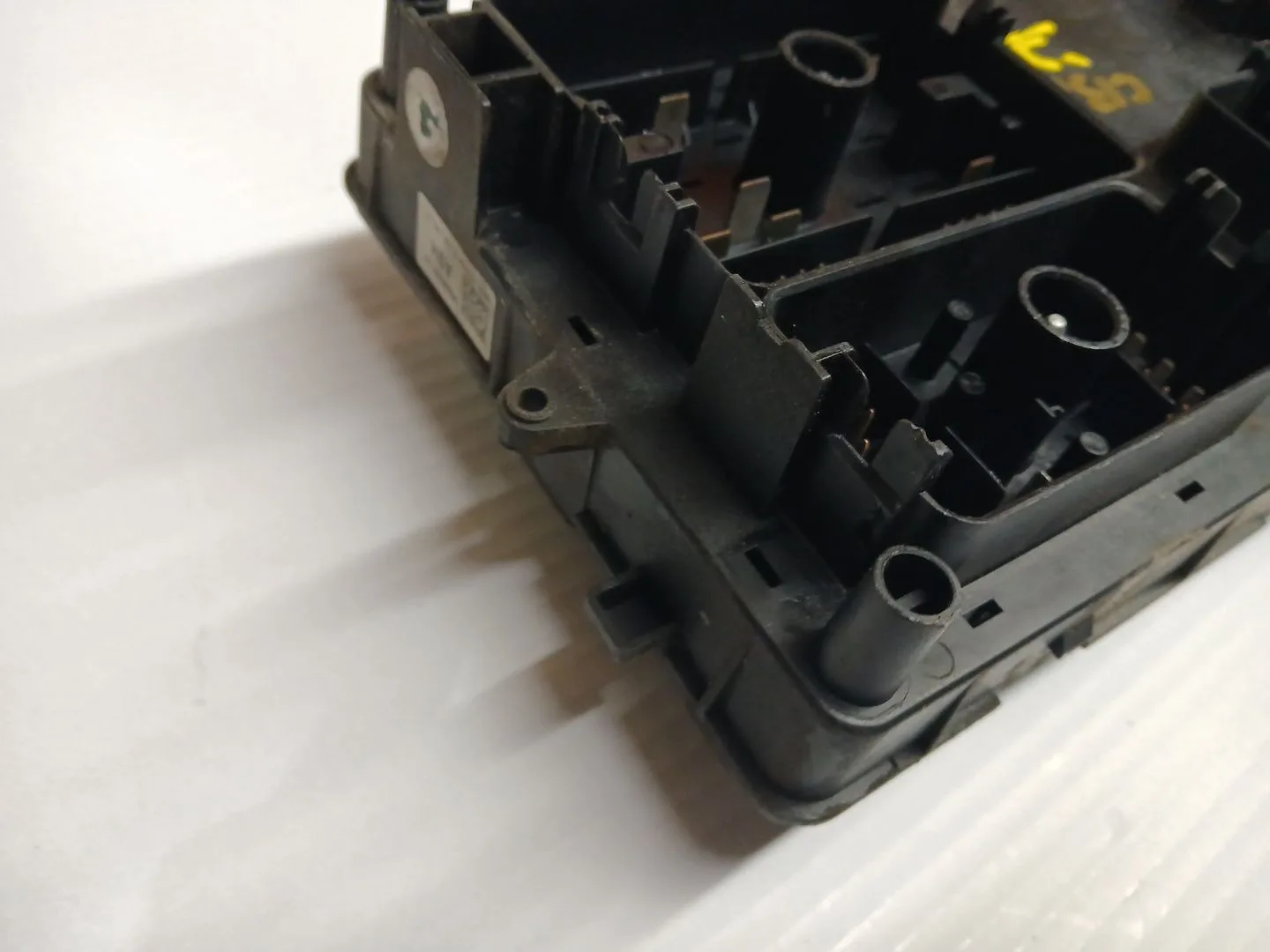 Caja Reles / Fusibles para Chevrolet Cruze Station Wagon