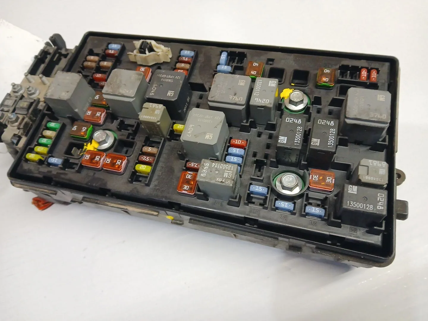 Caja Reles / Fusibles para Chevrolet Cruze Station Wagon