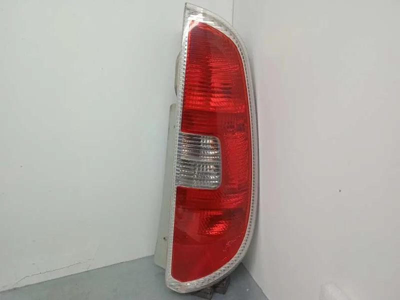 Piloto Trasero Derecho para Skoda Roomster (5J7)