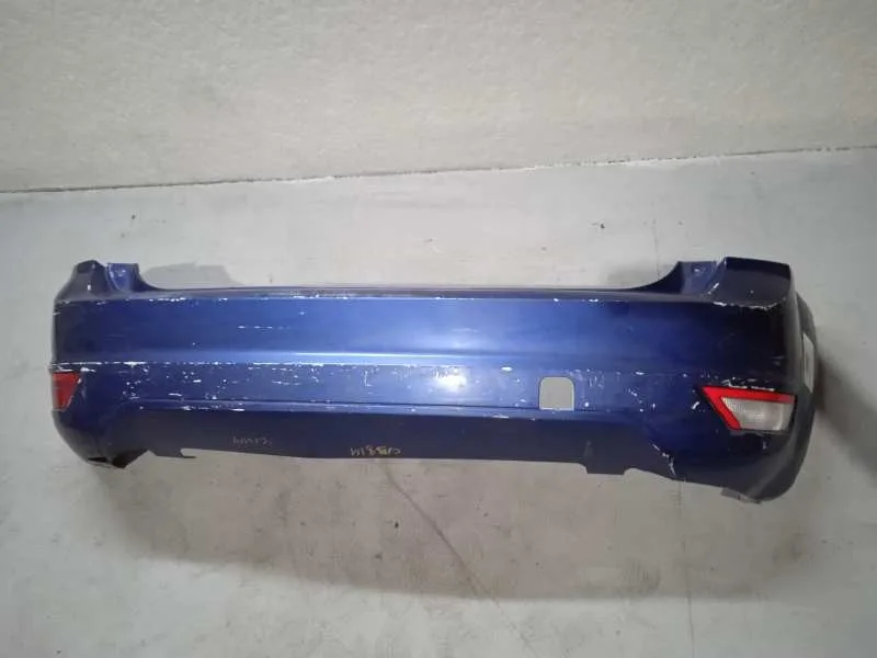 Paragolpes Trasero para Ford Focus Lim. (Cb4)
